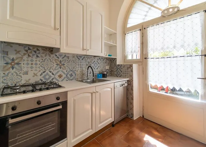 Elegant In The Heart Of With Smarttv And Wifi Apartamento Torno