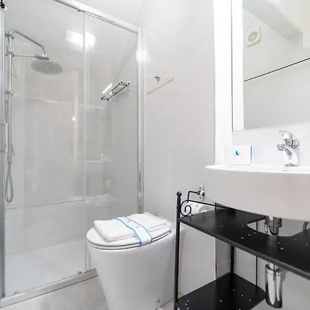 아파트 Elegant In The Heart Of With Smarttv And Wifi 토르노